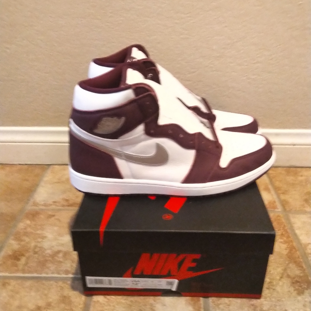 Air Jordan 1 Bordeaux DS size 12.5